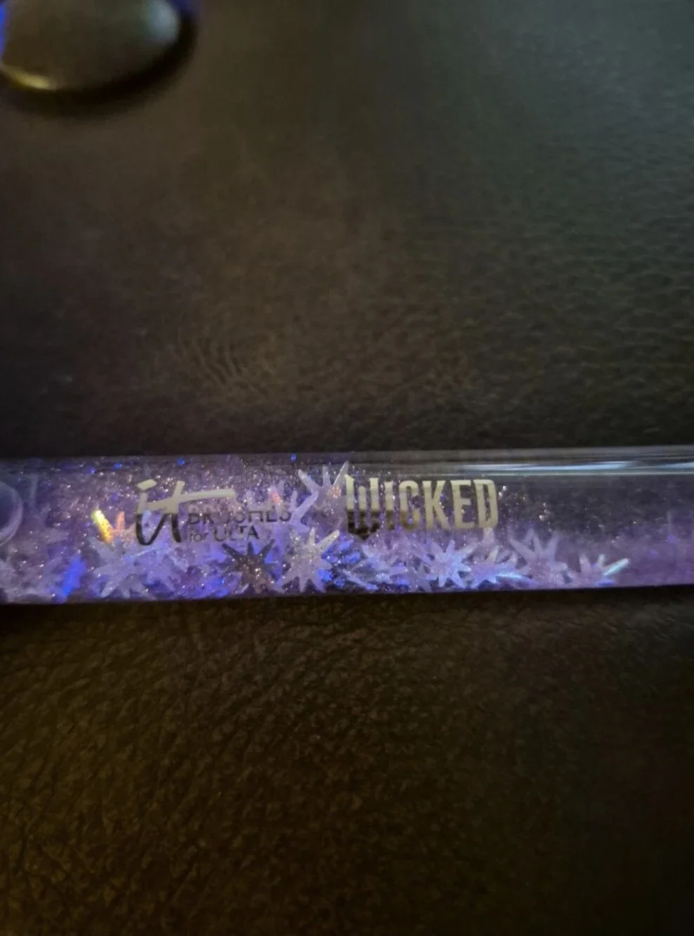 It Cosmetics X Wicked Limited Edition Foundation Brush